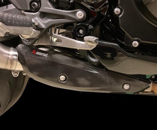Scarico sportivo carbonio